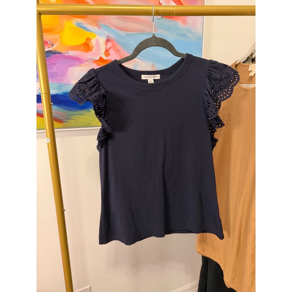 Free Assembly Girls Navy Blue Eyelet Flutter Sleeve Knit Top Size L 12-14